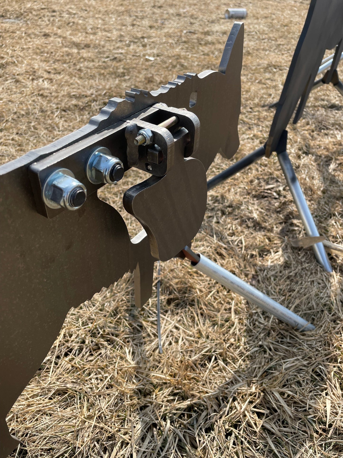 AR500 Coyote Target W/ REACTIVE Vital - Small