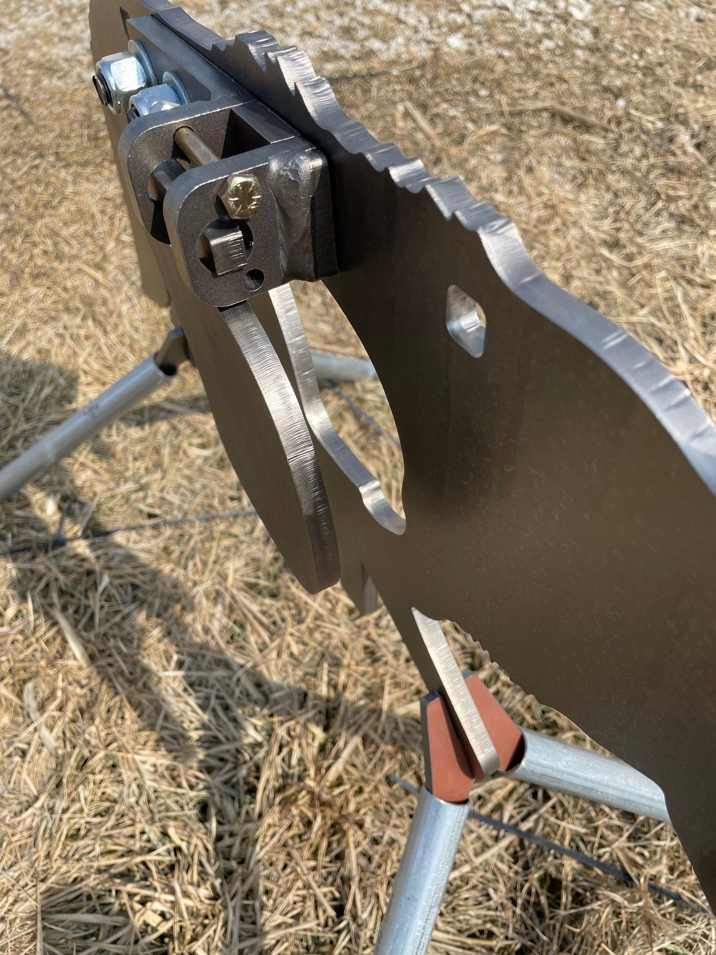 AR500 Coyote Target W/ REACTIVE Vital - Small